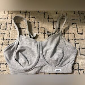 Natori Sports Bra, Heather Grey.  Size 32DD,